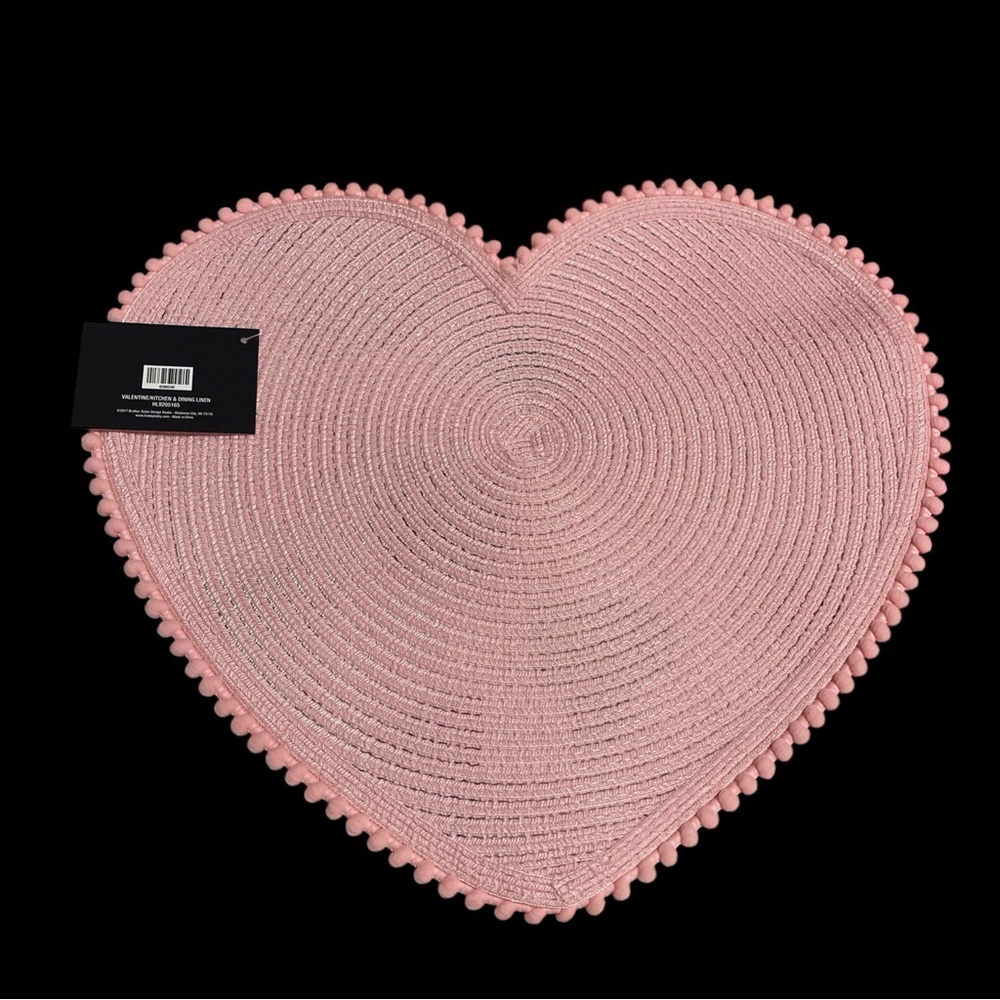 Pink Heart-Shaped Woven Placemat (set of 2)